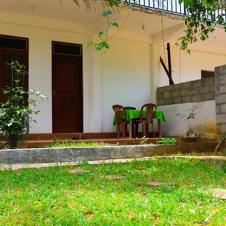 Deshani Holiday Inn Dambulla Dış mekan fotoğraf