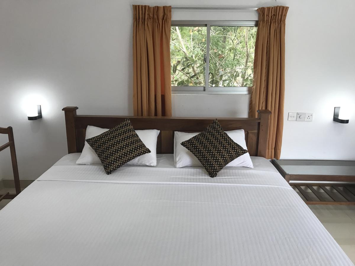 Deshani Holiday Inn Dambulla Dış mekan fotoğraf