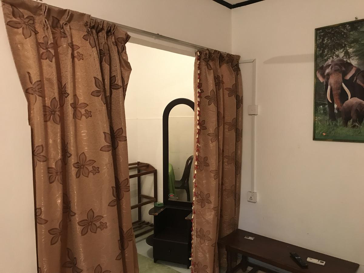 Deshani Holiday Inn Dambulla Dış mekan fotoğraf