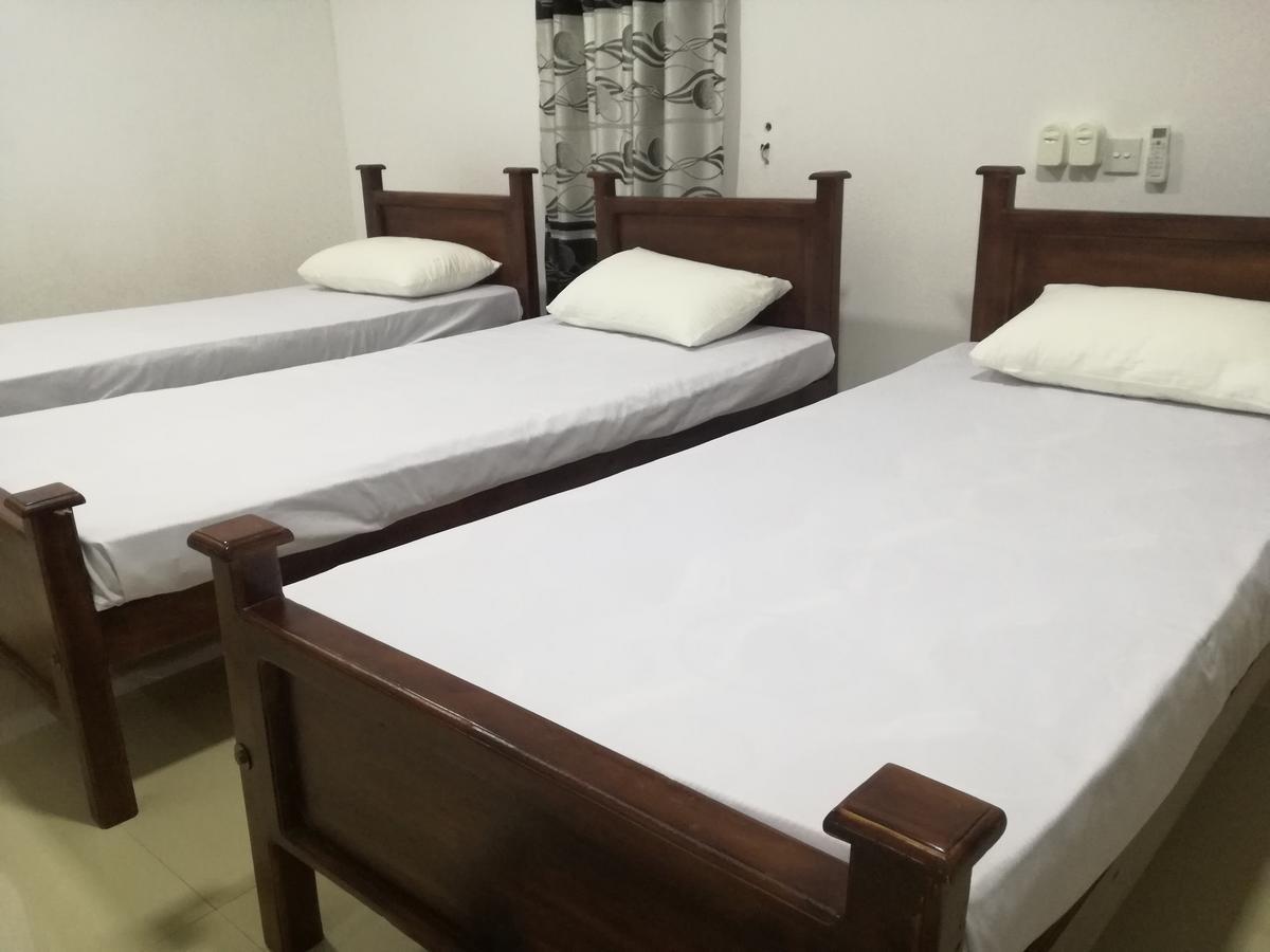 Deshani Holiday Inn Dambulla Dış mekan fotoğraf