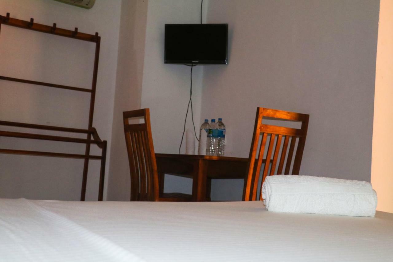 Deshani Holiday Inn Dambulla Dış mekan fotoğraf