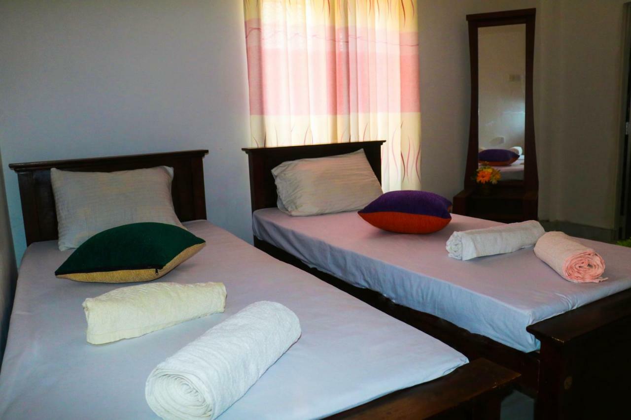 Deshani Holiday Inn Dambulla Dış mekan fotoğraf